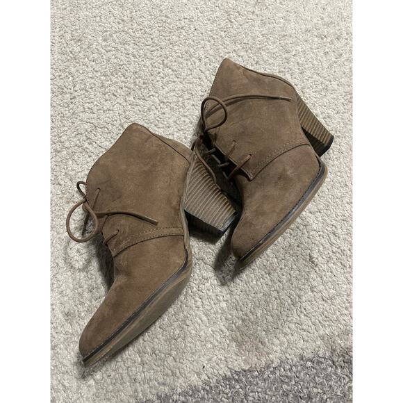 Mia Women's Size 8 Shayna Lace Up Block Heel Ankle Booties Brown GG378X - Picture 5 of 12